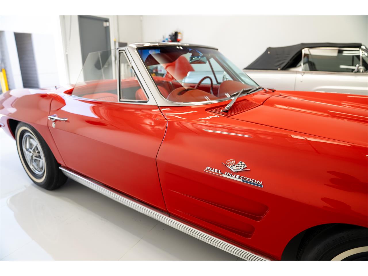 Chevrolet-Corvette-1963-Red-Red-31