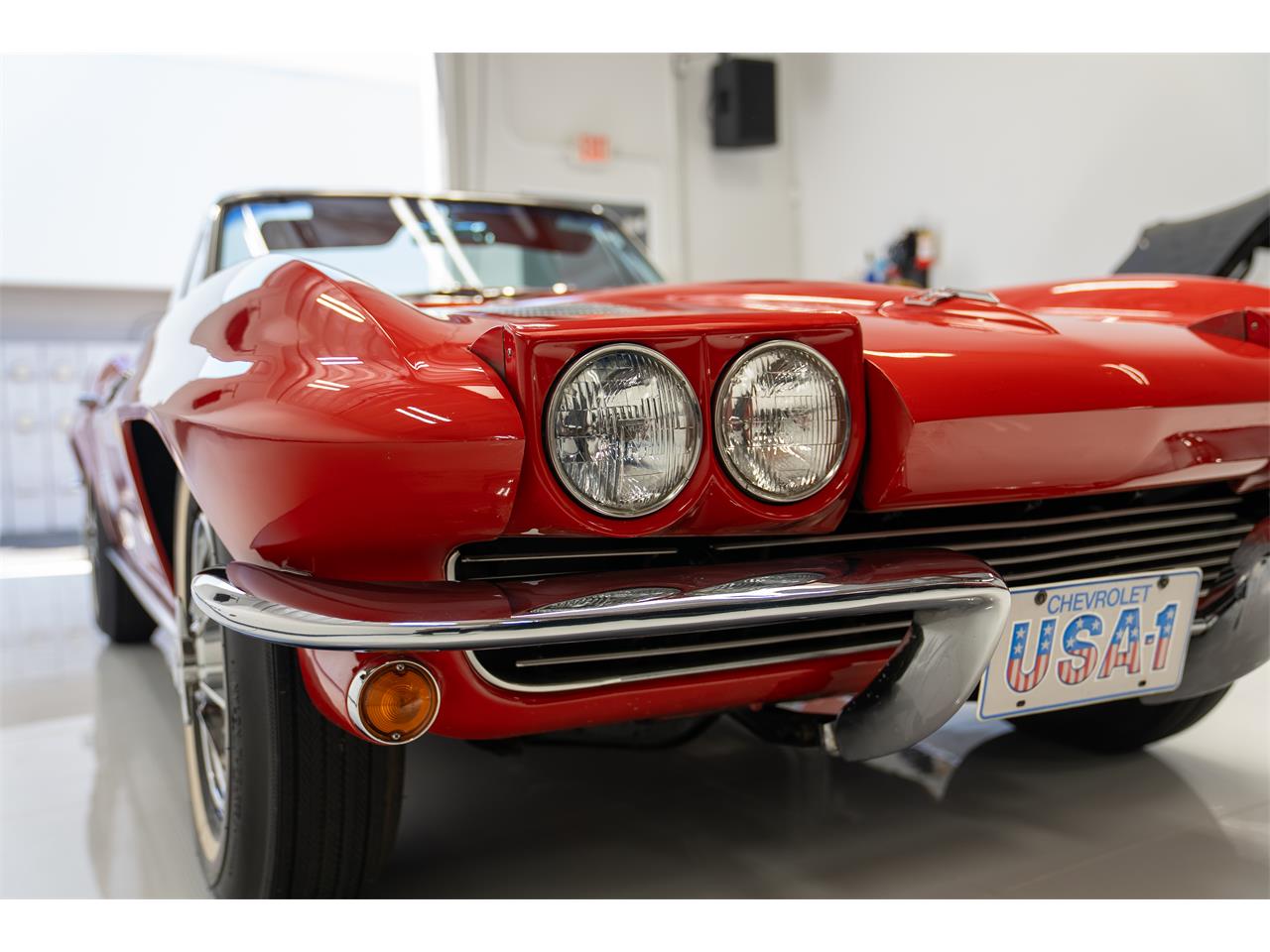 Chevrolet-Corvette-1963-Red-Red-39
