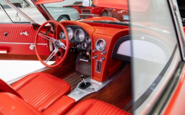Chevrolet-Corvette-1963-Red-Red-71