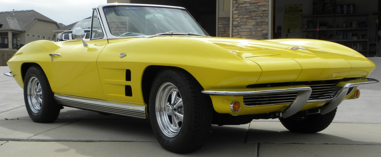 Chevrolet-Corvette-1964-Convertible-12