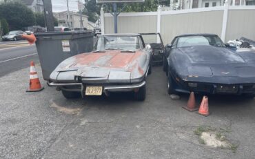Chevrolet-Corvette-1964-Convertible-2