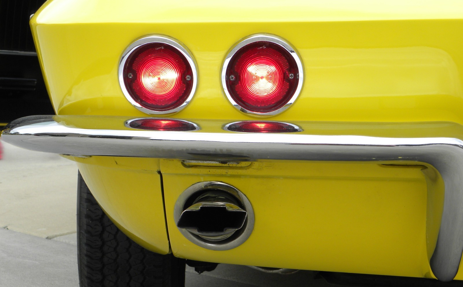 Chevrolet-Corvette-1964-Convertible-22