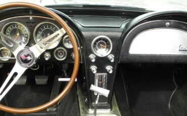 Chevrolet-Corvette-1964-Convertible-30