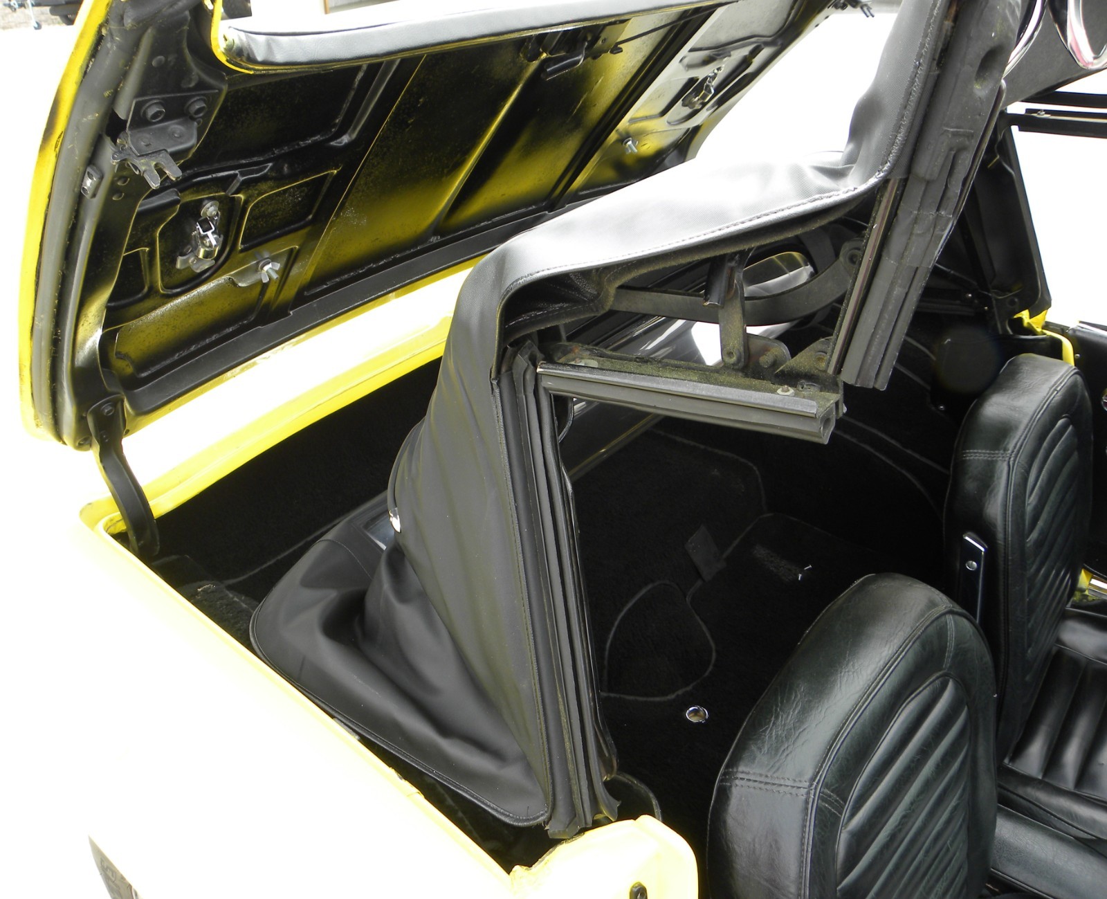 Chevrolet-Corvette-1964-Convertible-32