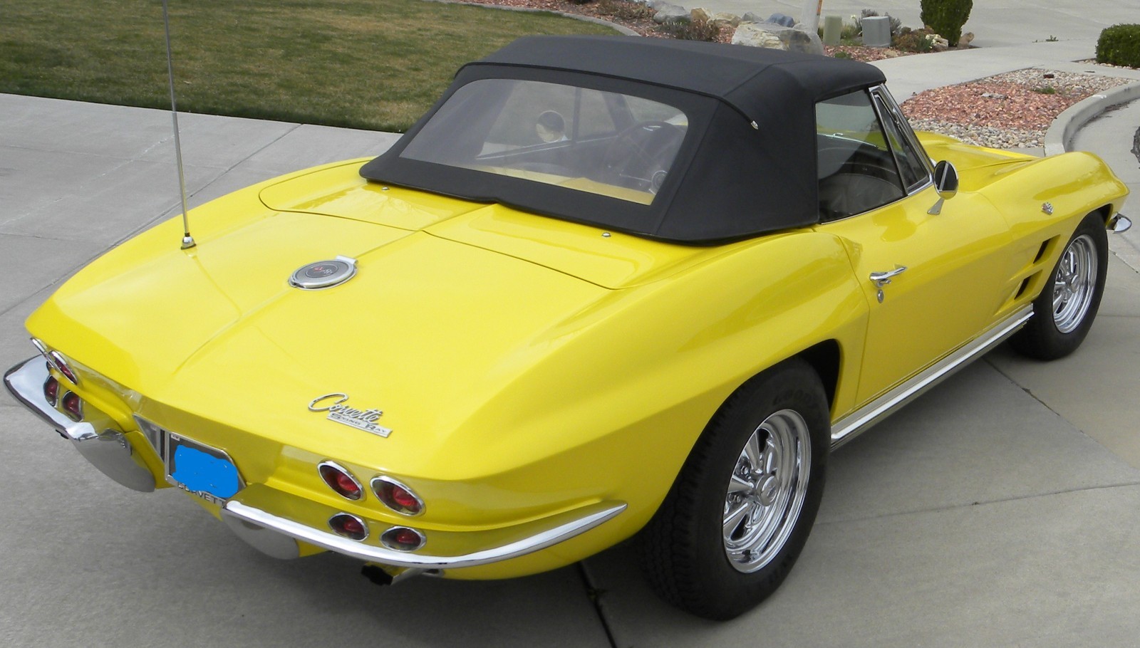 Chevrolet-Corvette-1964-Convertible-6