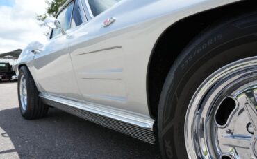 Chevrolet-Corvette-1964-Coupe-13