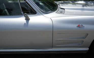 Chevrolet-Corvette-1964-Coupe-16