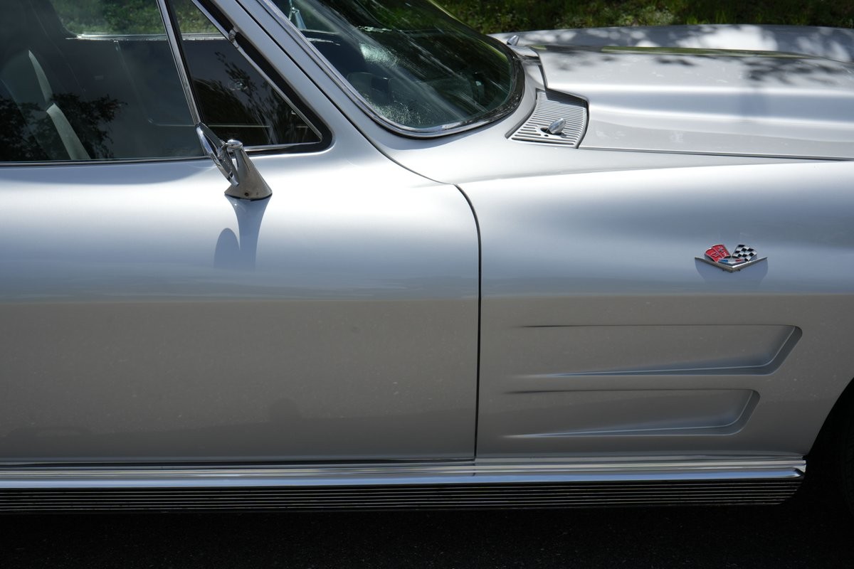 Chevrolet-Corvette-1964-Coupe-16