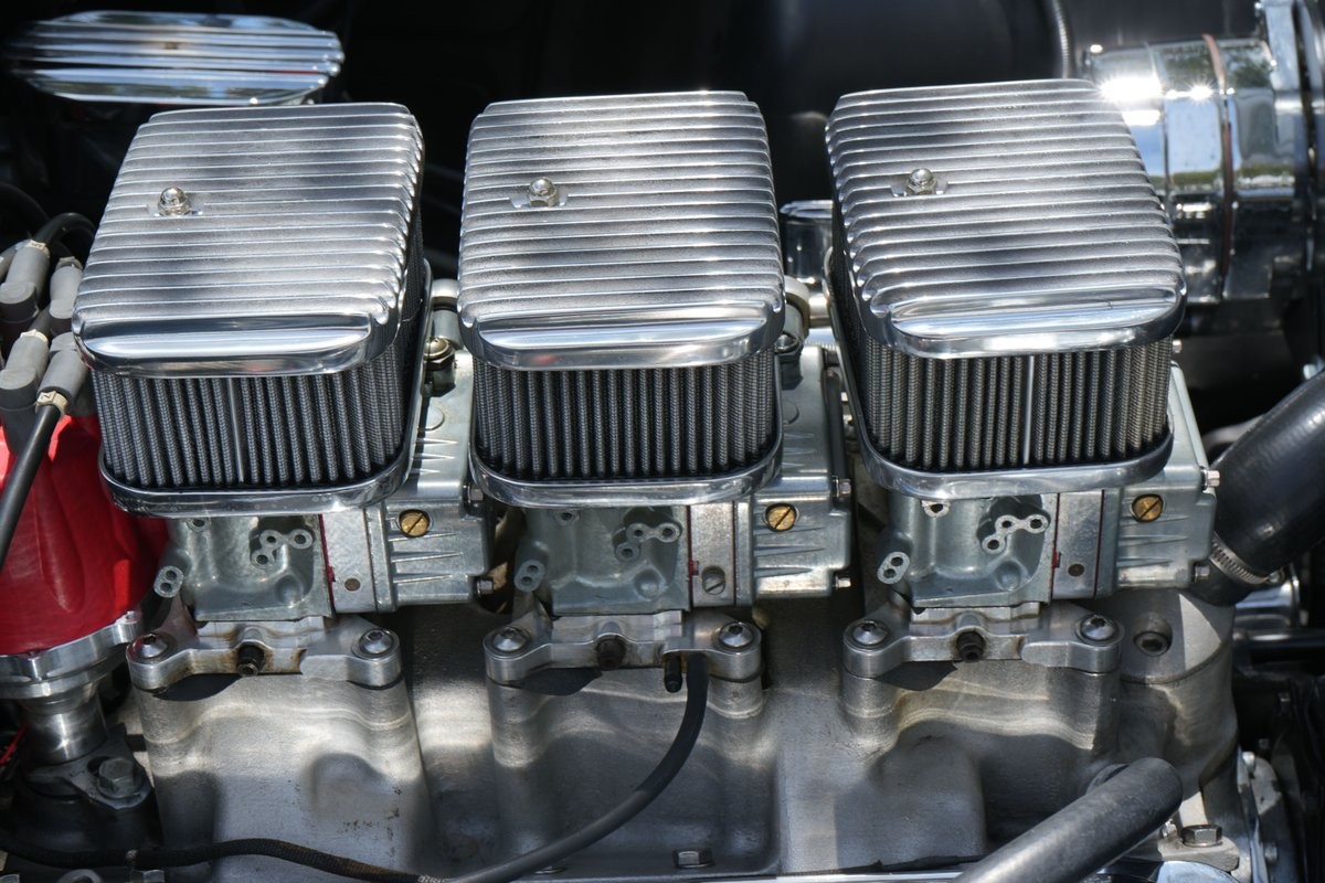 Chevrolet-Corvette-1964-Coupe-19