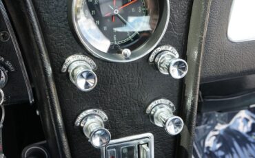 Chevrolet-Corvette-1964-Coupe-28
