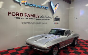 Chevrolet-Corvette-1964-Coupe-3