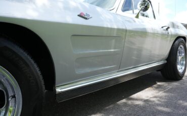 Chevrolet-Corvette-1964-Coupe-4