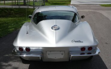 Chevrolet-Corvette-1964-Coupe-5