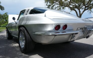 Chevrolet-Corvette-1964-Coupe-6