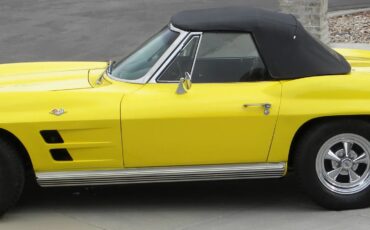 Chevrolet-Corvette-1964-Daytona-Yellow-Black-6