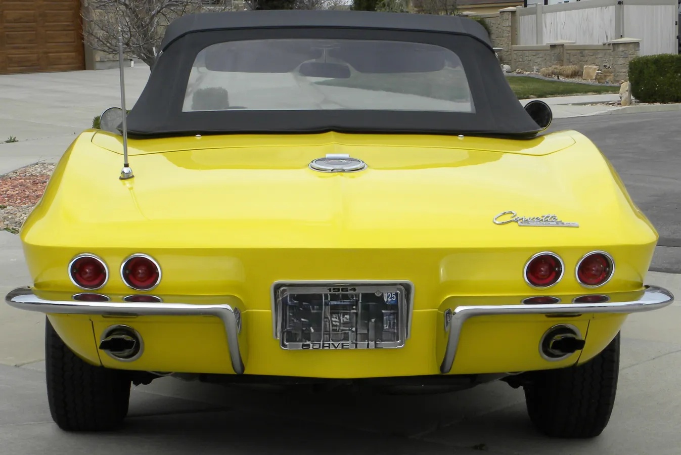 Chevrolet-Corvette-1964-Daytona-Yellow-Black-8