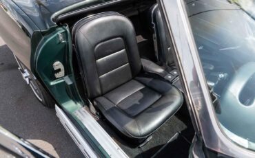 Chevrolet-Corvette-1965-2-Door-12