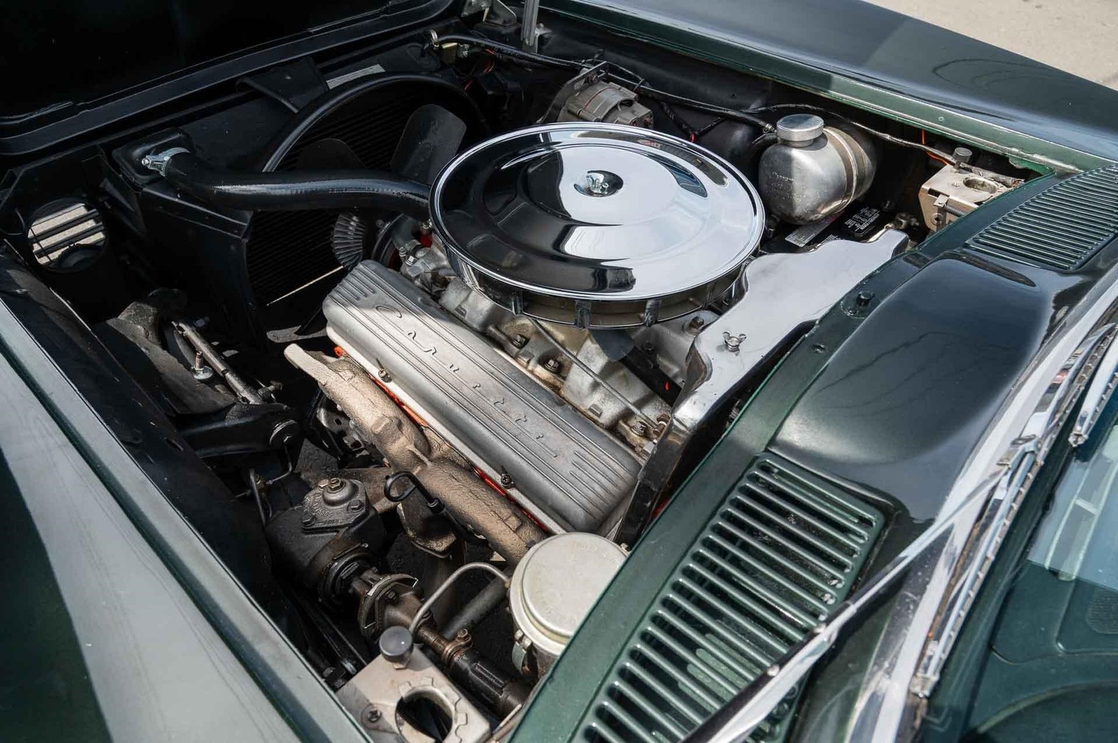 Chevrolet-Corvette-1965-2-Door-15