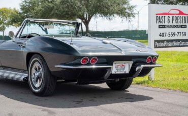 Chevrolet-Corvette-1965-2-Door-20