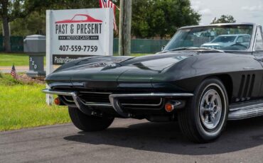 Chevrolet-Corvette-1965-2-Door-25