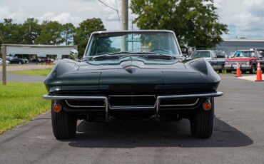 Chevrolet-Corvette-1965-2-Door-27