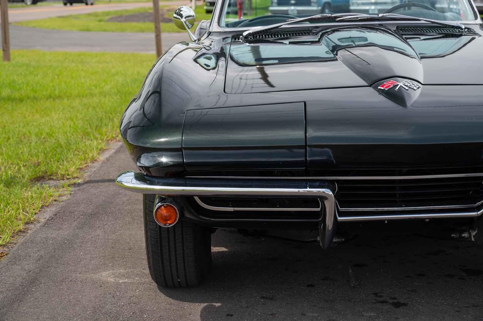 Chevrolet-Corvette-1965-2-Door-28