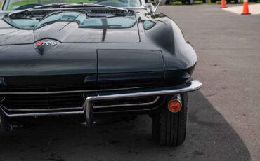 Chevrolet-Corvette-1965-2-Door-29