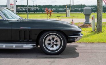 Chevrolet-Corvette-1965-2-Door-34