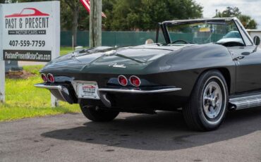 Chevrolet-Corvette-1965-2-Door-38