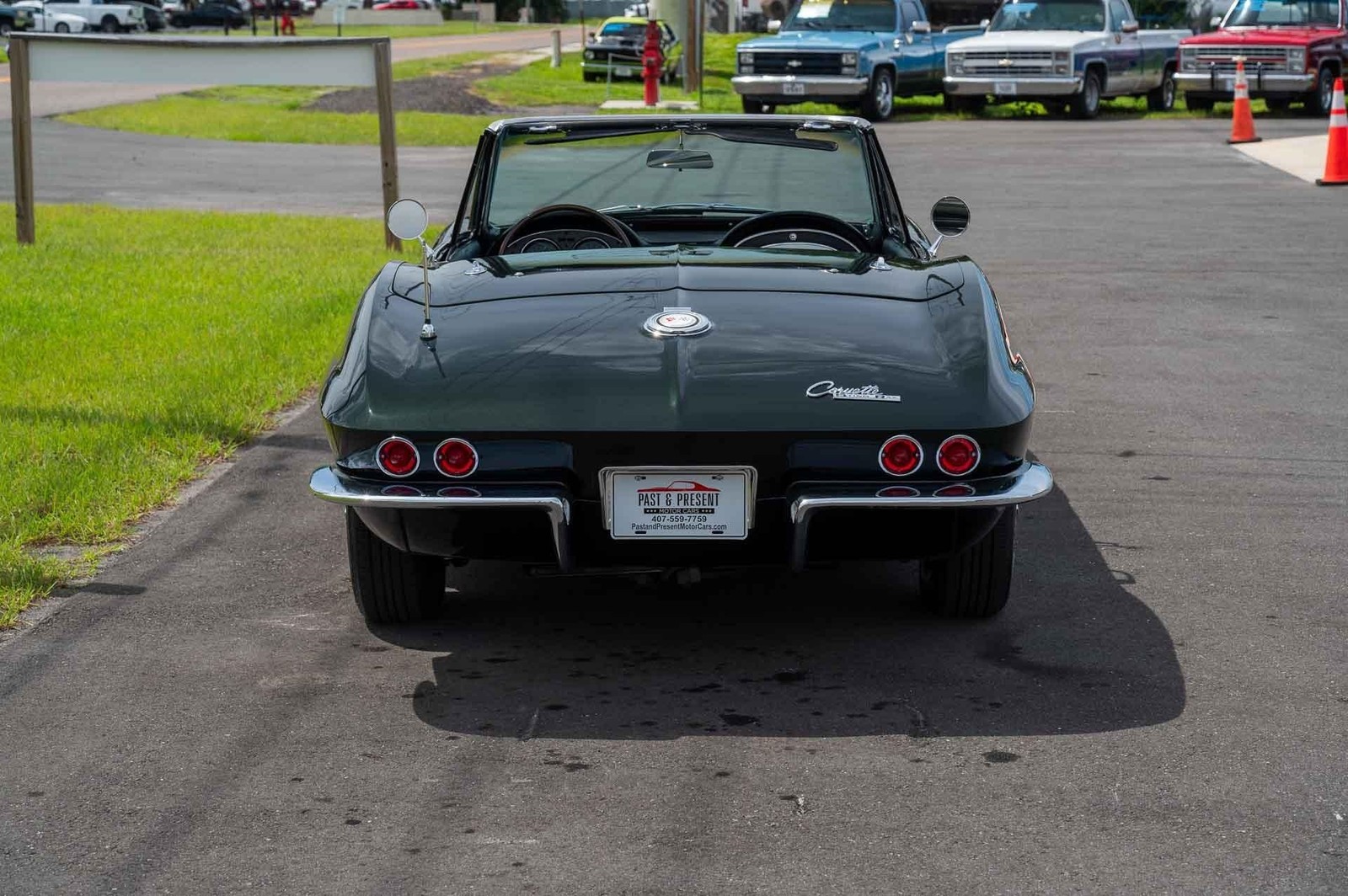 Chevrolet-Corvette-1965-2-Door-39