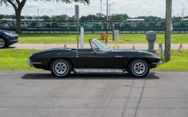 Chevrolet-Corvette-1965-2-Door-6