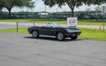 Chevrolet-Corvette-1965-2-Door-8