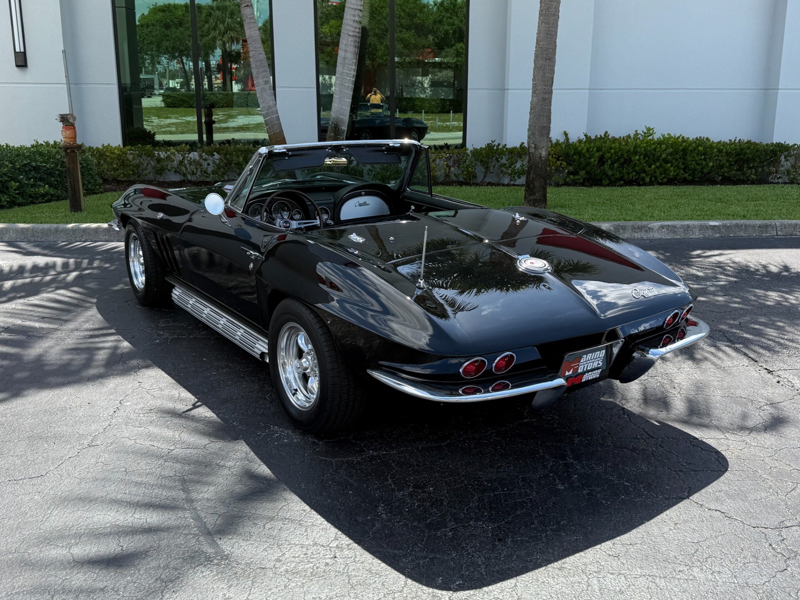 Chevrolet-Corvette-1965-Convertible-17