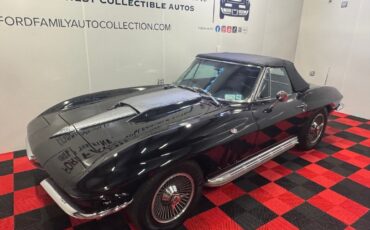 Chevrolet-Corvette-1965-Convertible-2