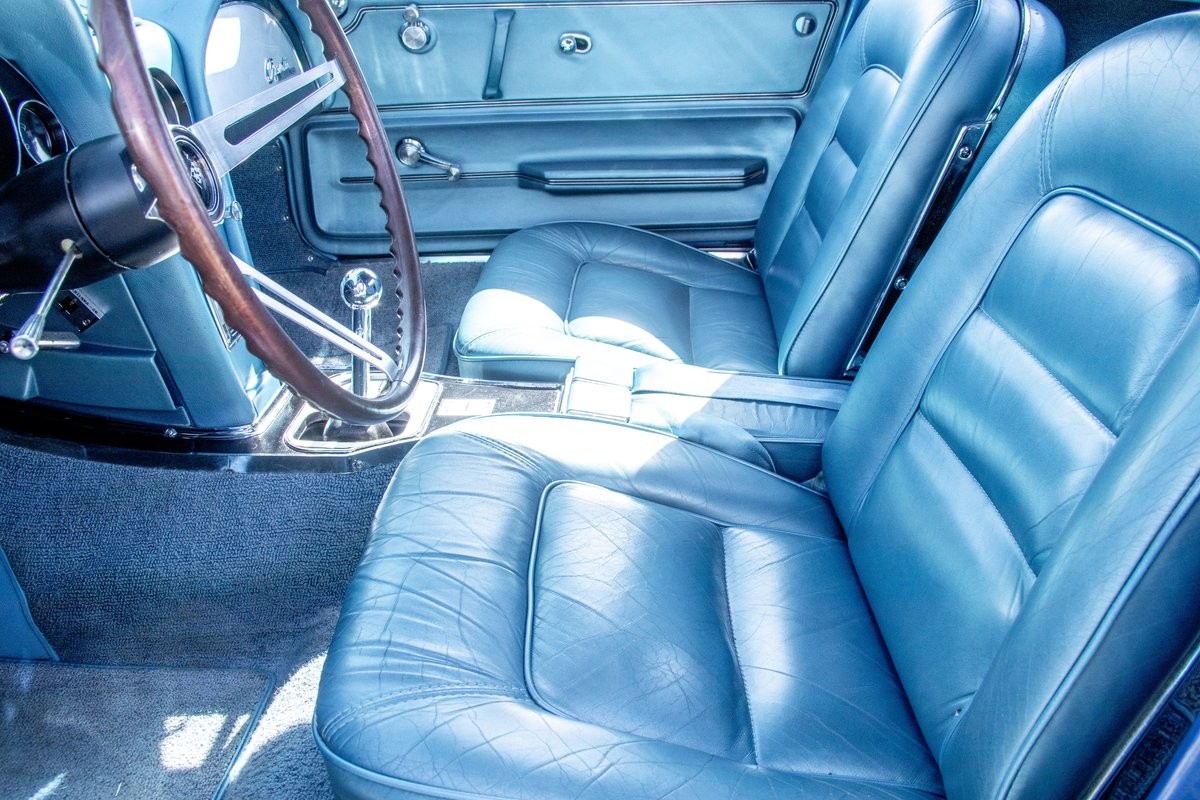 Chevrolet-Corvette-1965-Convertible-20