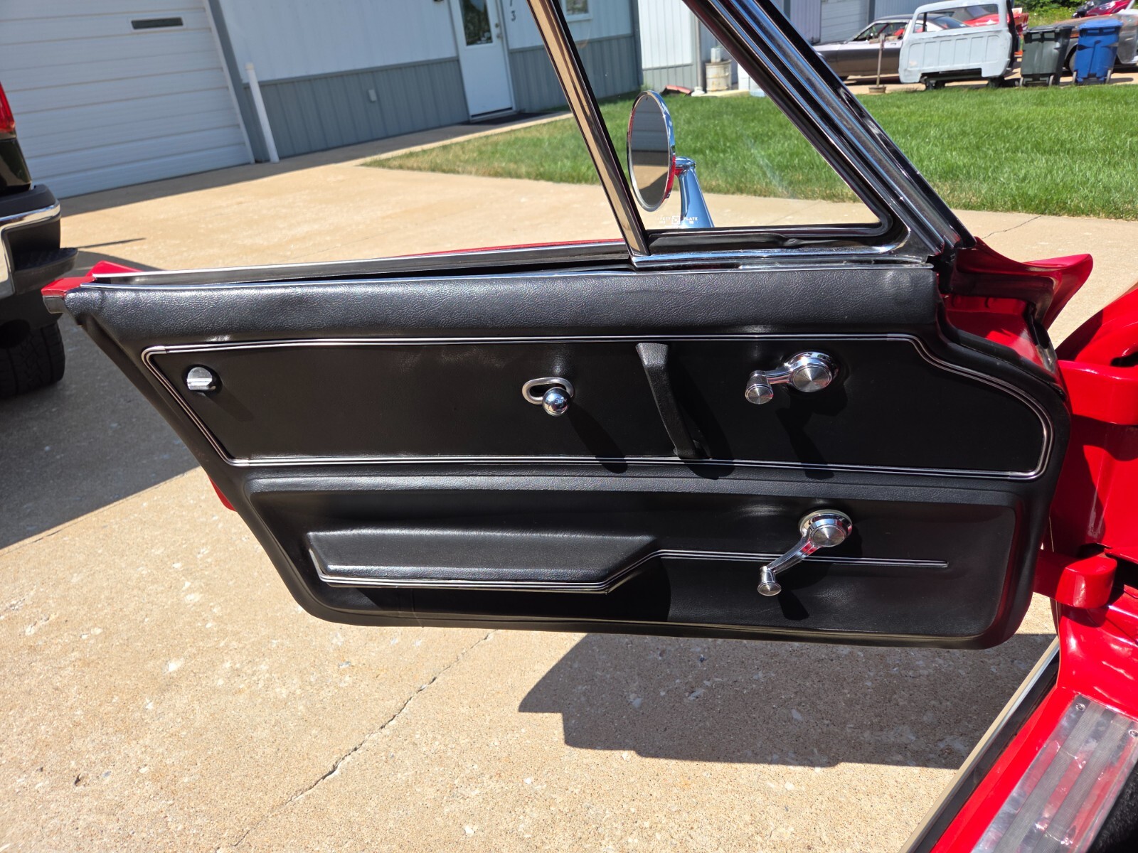 Chevrolet-Corvette-1965-Convertible-21