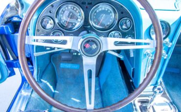 Chevrolet-Corvette-1965-Convertible-21