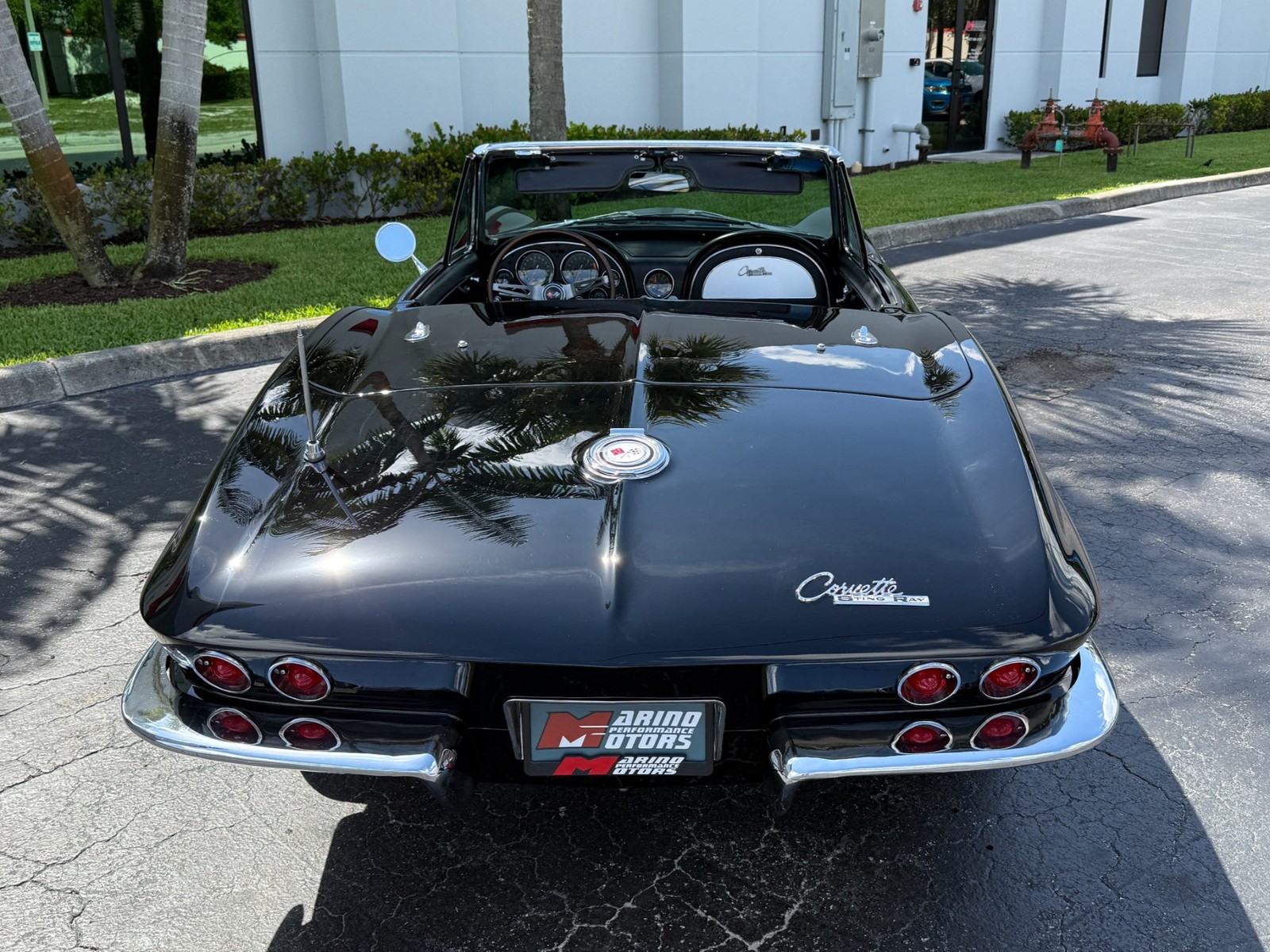 Chevrolet-Corvette-1965-Convertible-21