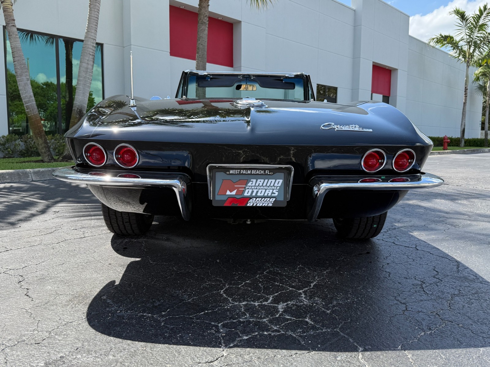 Chevrolet-Corvette-1965-Convertible-24