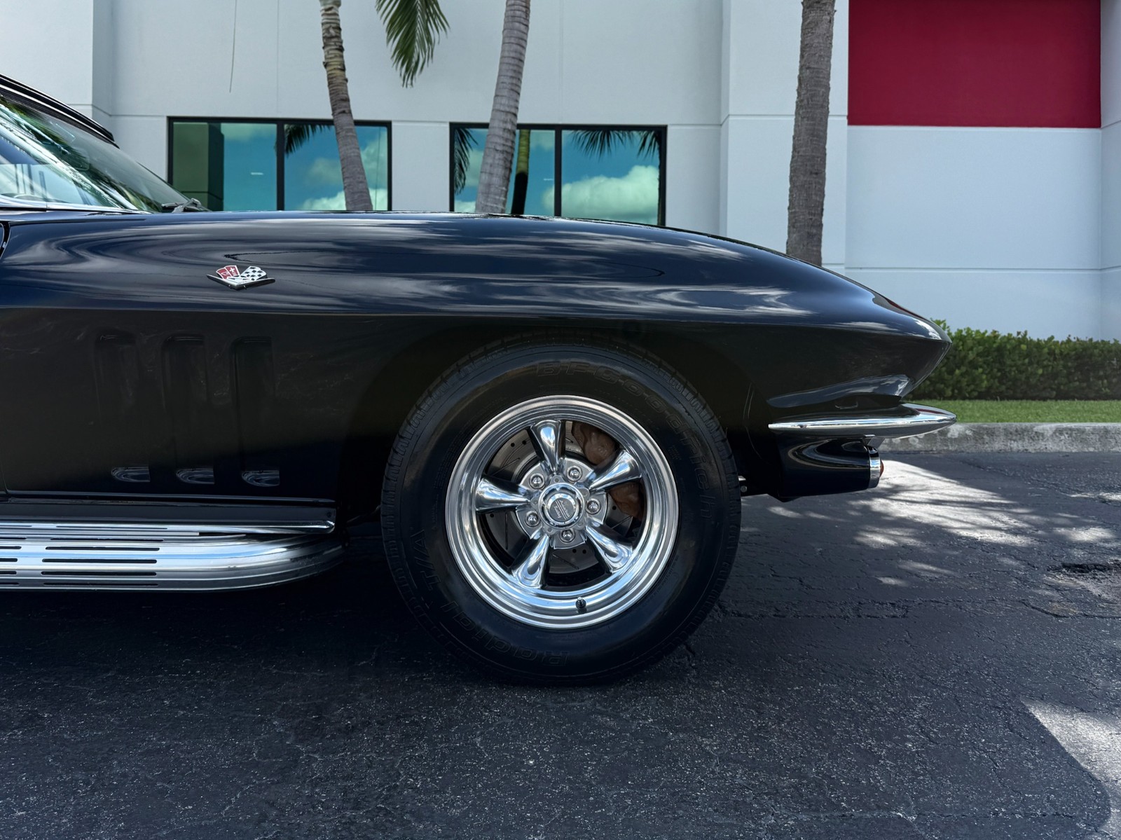 Chevrolet-Corvette-1965-Convertible-27
