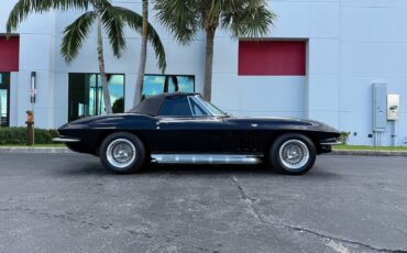 Chevrolet-Corvette-1965-Convertible-3
