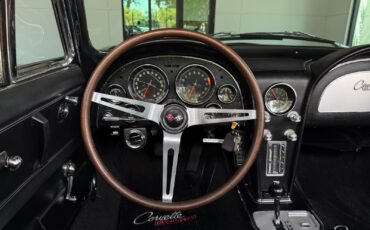 Chevrolet-Corvette-1965-Convertible-31