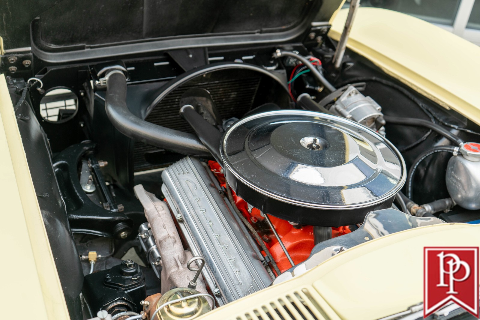 Chevrolet-Corvette-1965-Convertible-31