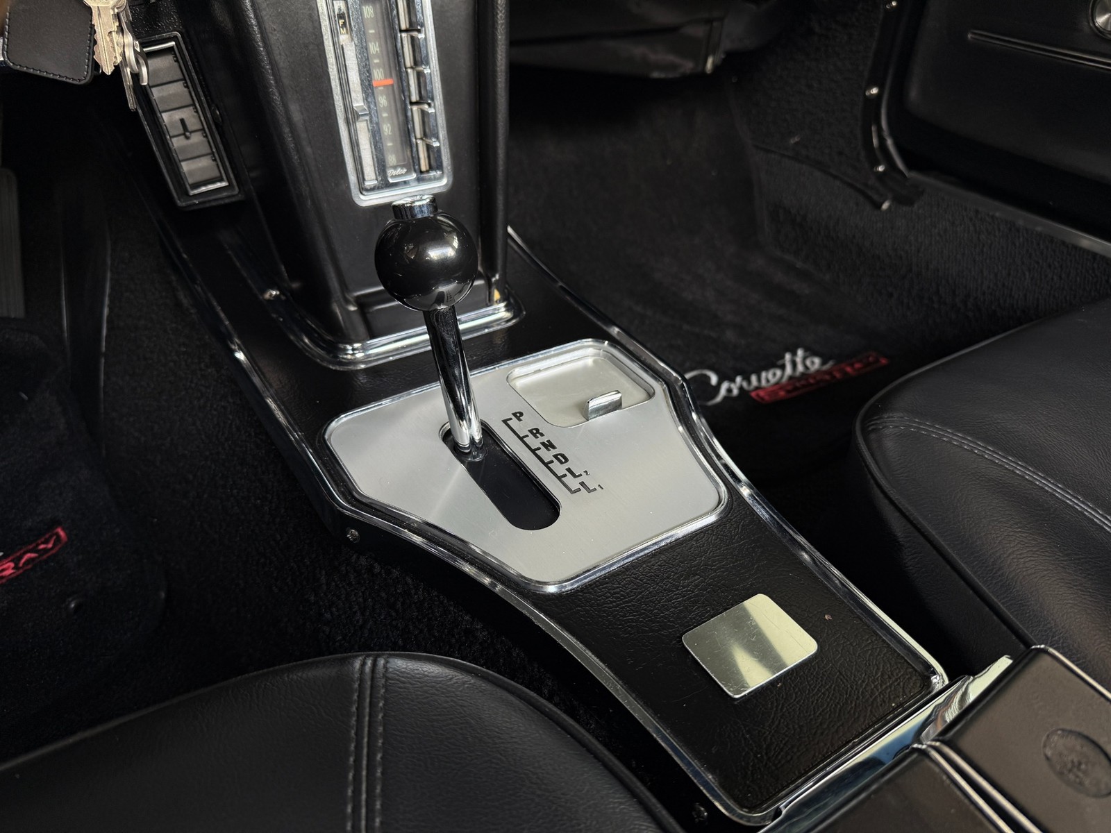 Chevrolet-Corvette-1965-Convertible-32