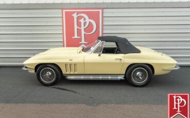 Chevrolet-Corvette-1965-Convertible-36