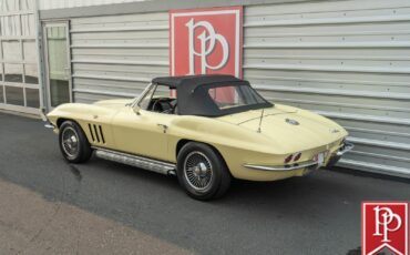 Chevrolet-Corvette-1965-Convertible-37