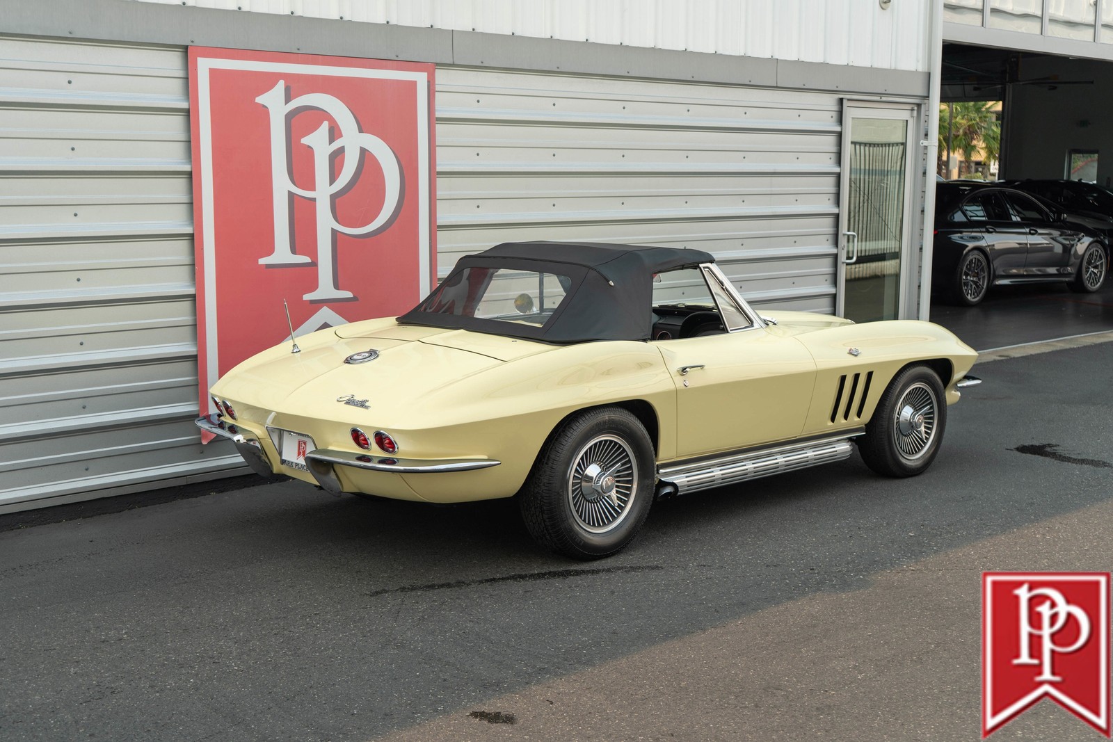 Chevrolet-Corvette-1965-Convertible-39