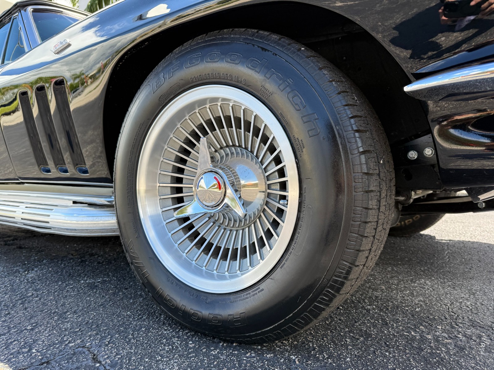 Chevrolet-Corvette-1965-Convertible-5