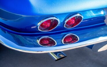 Chevrolet-Corvette-1965-Convertible-9
