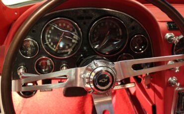 Chevrolet-Corvette-1965-Coupe-16